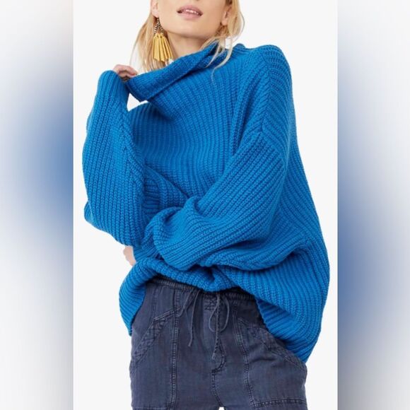Free People | Cozy chunky Blue Turtleneck Sweater - Picture 1 of 7
